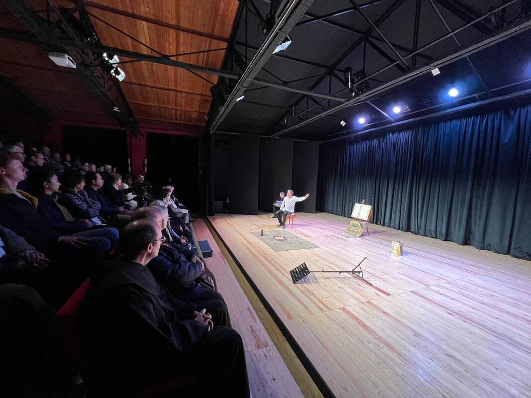 Espectacle Pierre et Mohamed Riad Sultan Tanger 03022024 14